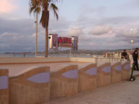 bar mondial tanger playa  lavida loca